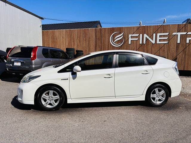 TOYOTA PRIUS 2012 Image 31