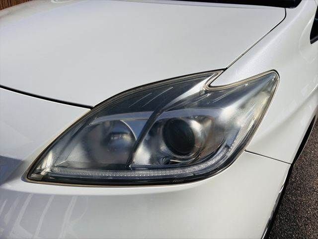 TOYOTA PRIUS 2012 Image 31