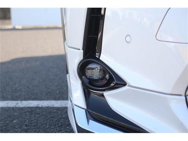 TOYOTA LEXUS UX250H 2021 Image 31