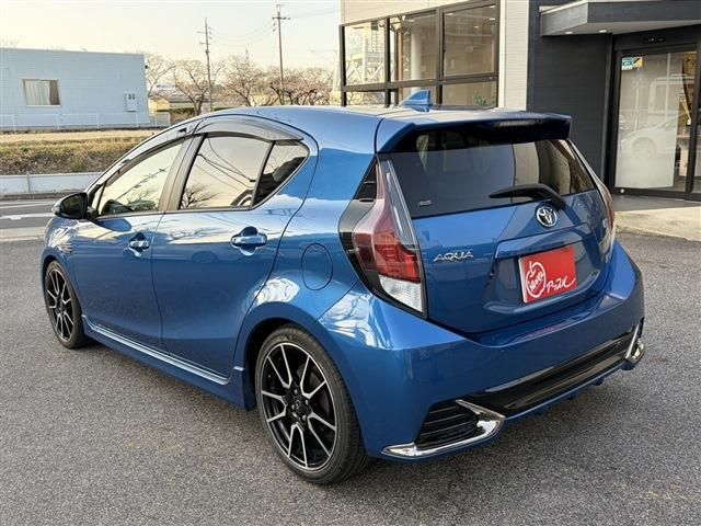 TOYOTA AQUA 2015 Image 31