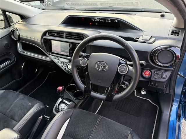 TOYOTA AQUA 2015 Image 31