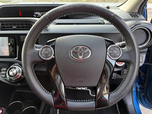 TOYOTA AQUA 2015 Image 31