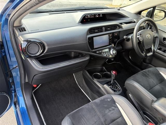 TOYOTA AQUA 2015 Image 31