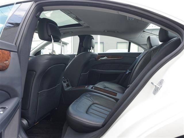 MERCEDES BENZ CLS CL 2011 Image 31