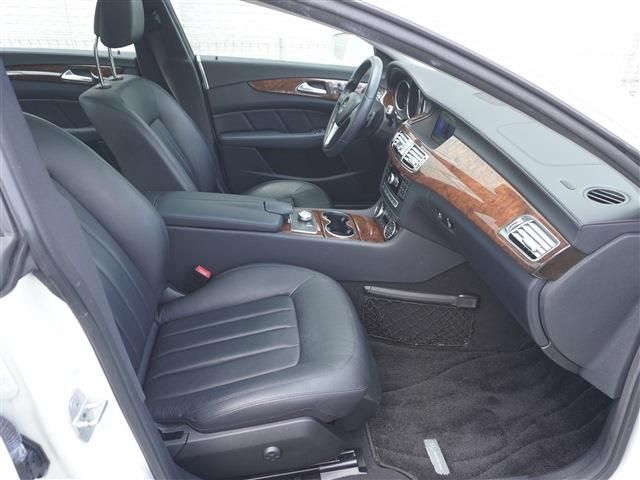 MERCEDES BENZ CLS CL 2011 Image 31