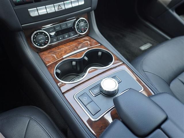 MERCEDES BENZ CLS CL 2011 Image 31