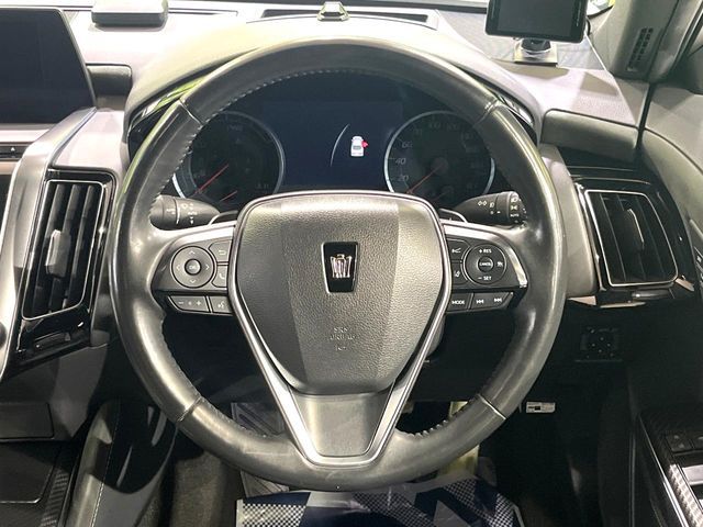 TOYOTA CROWN SEDAN HYBRID 2019 Image 31