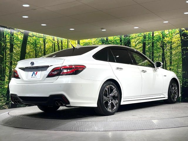 TOYOTA CROWN SEDAN HYBRID 2019 Image 31