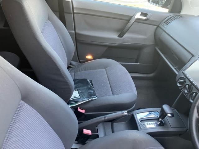 VOLKSWAGEN POLO 2002 Image 31