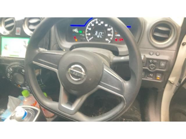 NISSAN NOTE 2017 Image 31
