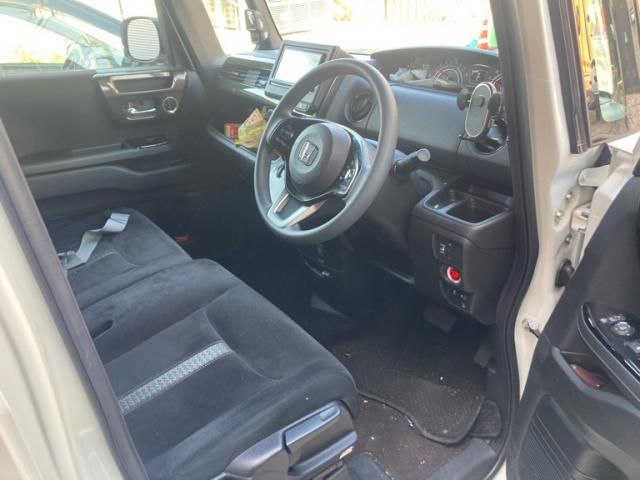 HONDA N BOX CUSTOM 2021 Image 31