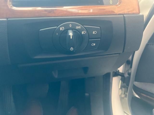 BMW 3SERIES SEDAN 2007 Image 31