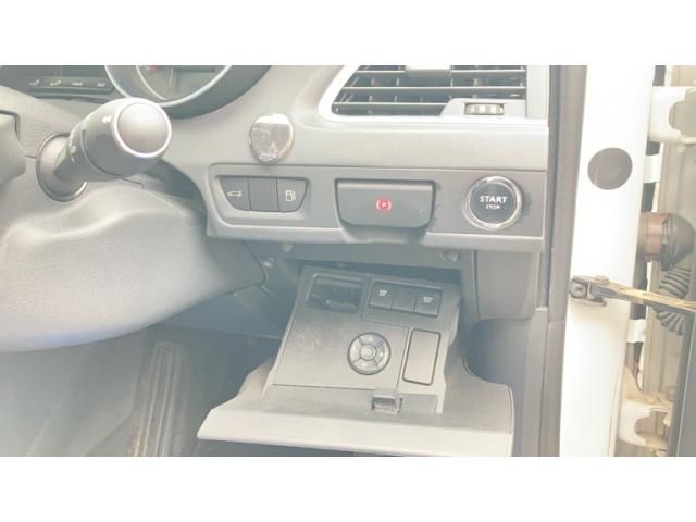 PEUGEOT 508 2016 Image 31