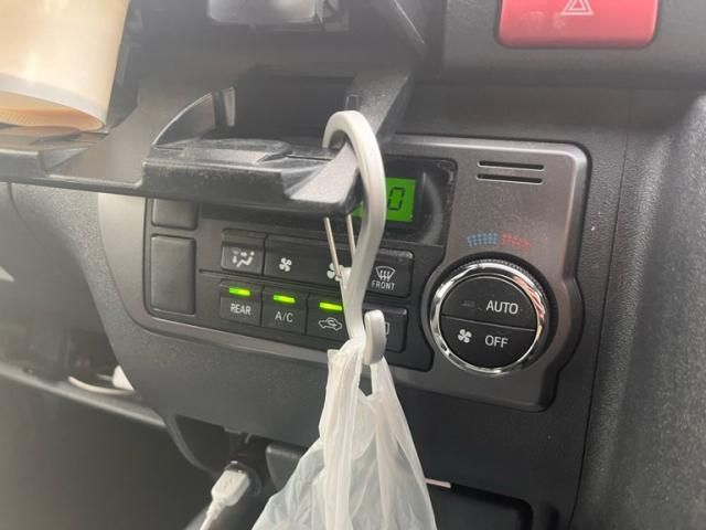 TOYOTA HIACE VAN 2WD 2018 Image 31