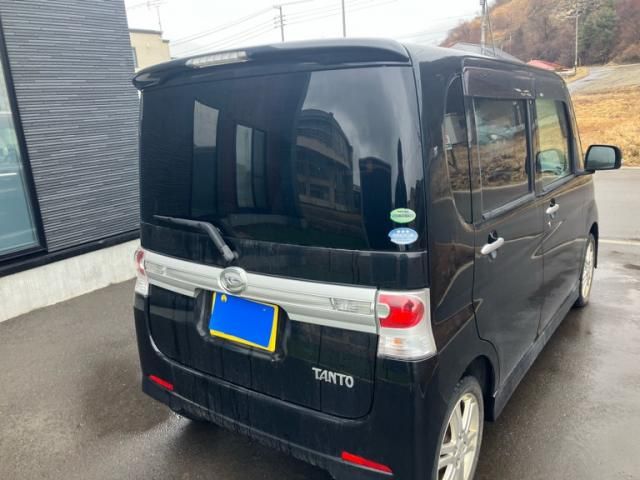 DAIHATSU TANTO CUSTOM 4WD 2011 Image 31