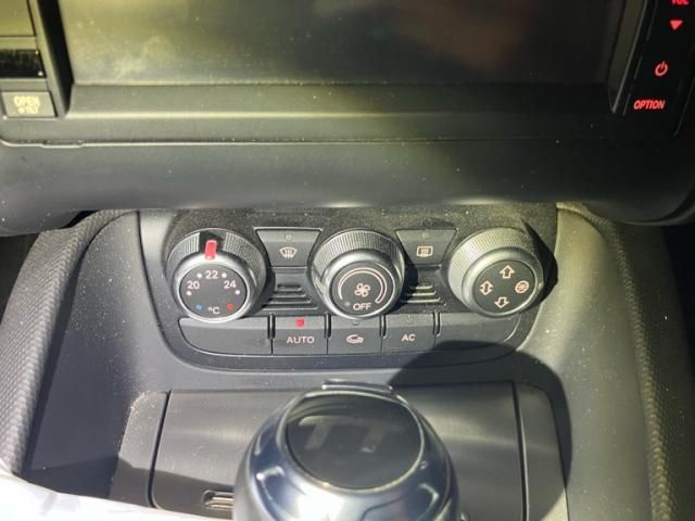 AUDI TT COUPE 2012 Image 31