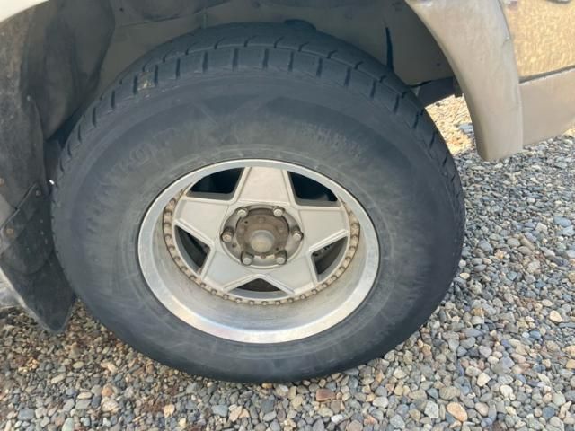 TOYOTA HILUXSURF WAGON 4WD 1995 Image 31