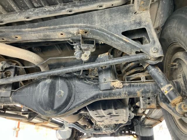 TOYOTA HILUXSURF WAGON 4WD 1995 Image 31