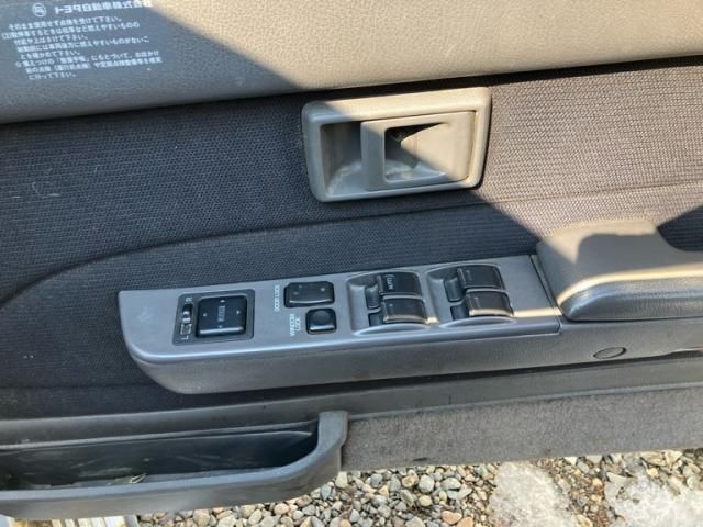 TOYOTA HILUXSURF WAGON 4WD 1995 Image 31