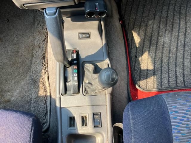 TOYOTA HILUXSURF WAGON 4WD 1995 Image 31