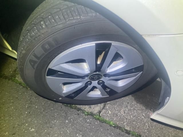 TOYOTA PRIUS 4WD 2016 Image 31