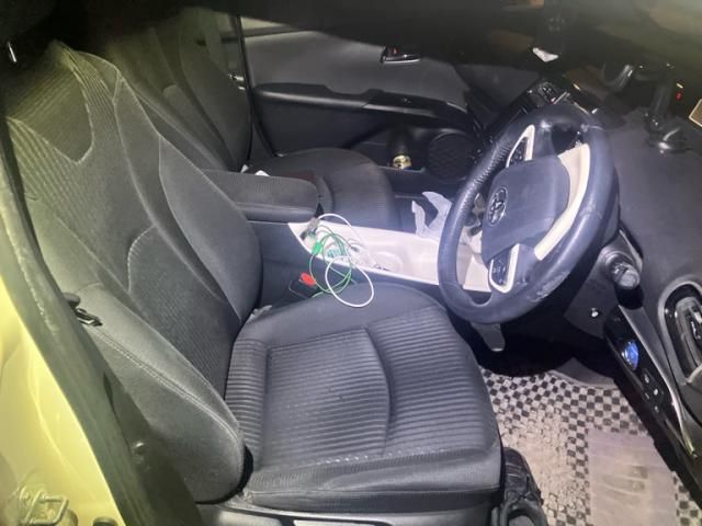 TOYOTA PRIUS 4WD 2016 Image 31