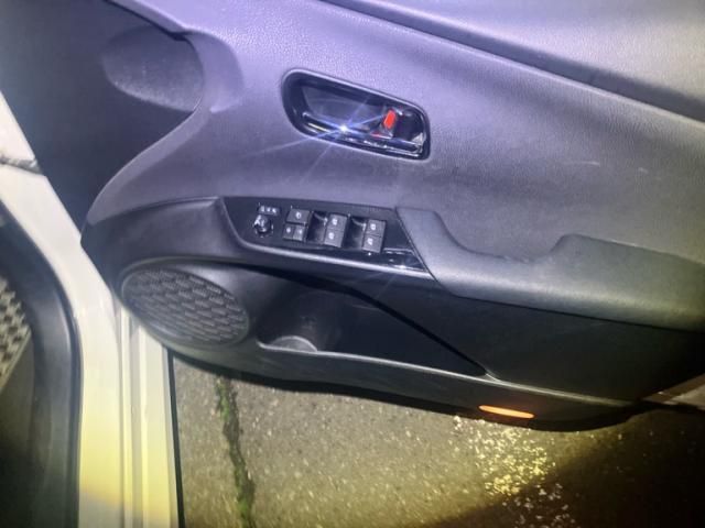 TOYOTA PRIUS 4WD 2016 Image 31