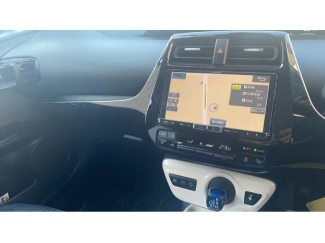 TOYOTA PRIUS 4WD 2017 Image 31