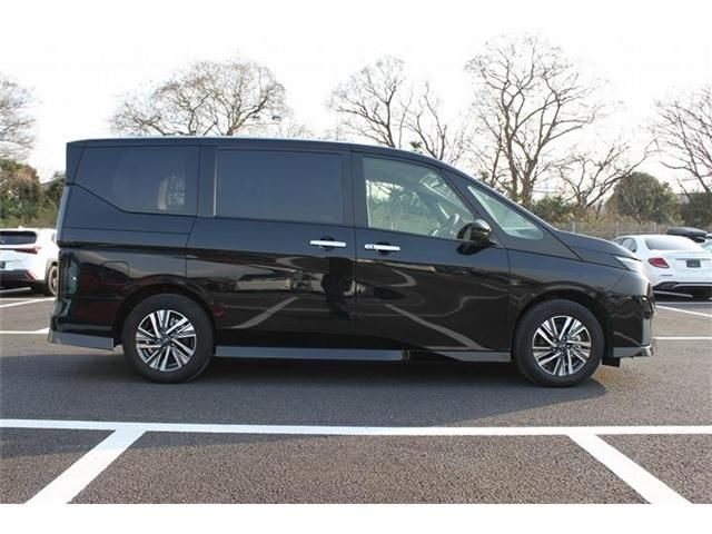 NISSAN SERENA  WG 2023 Image 31