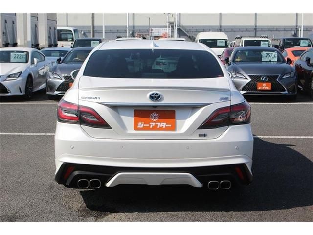 TOYOTA CROWN SEDAN HYBRID 2022 Image 31