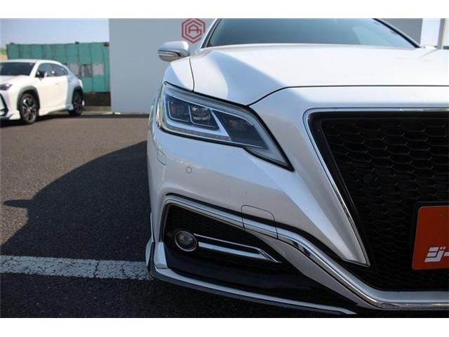 TOYOTA CROWN SEDAN HYBRID 2022 Image 31