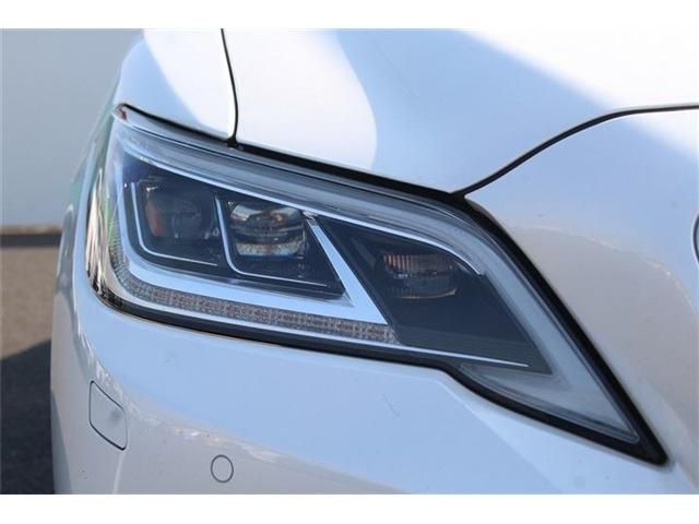 TOYOTA CROWN SEDAN HYBRID 2022 Image 31