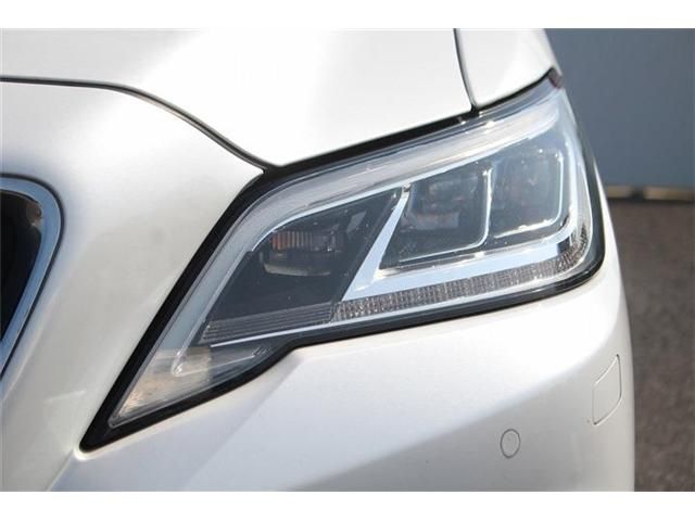 TOYOTA CROWN SEDAN HYBRID 2022 Image 31