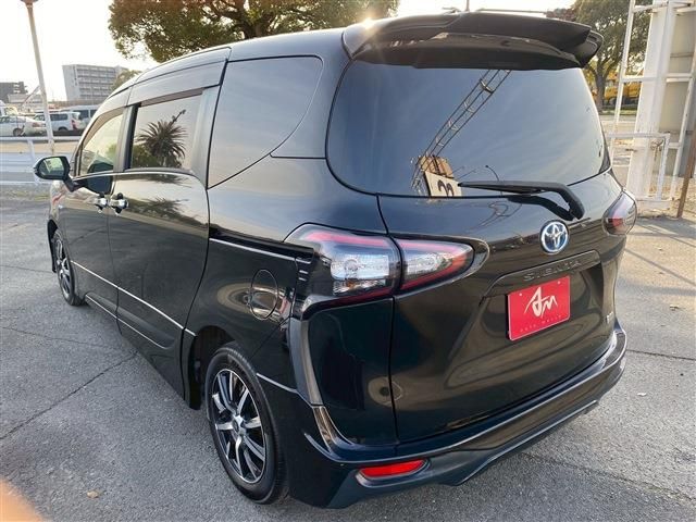 TOYOTA SIENTA HYBRID 2016 Image 31