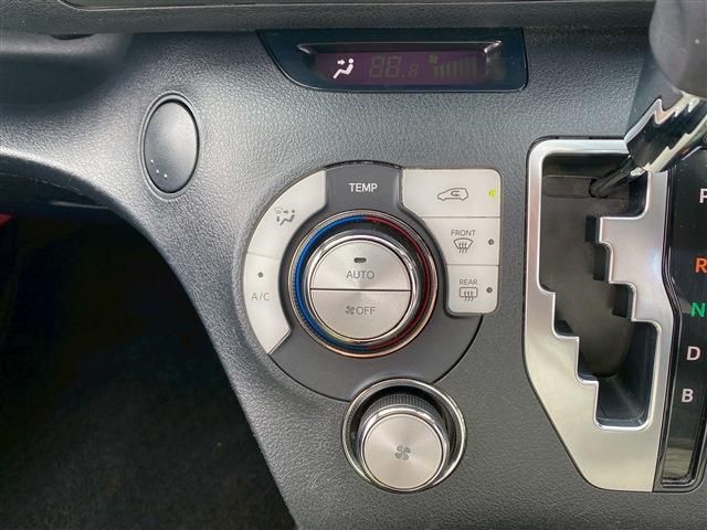 TOYOTA SIENTA HYBRID 2016 Image 31