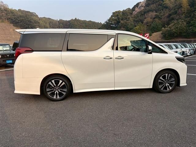 TOYOTA ALPHARD 2019 Image 31