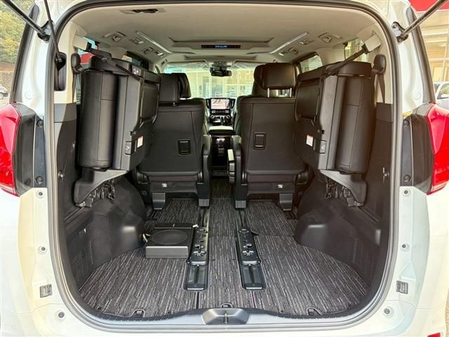 TOYOTA ALPHARD 2019 Image 31