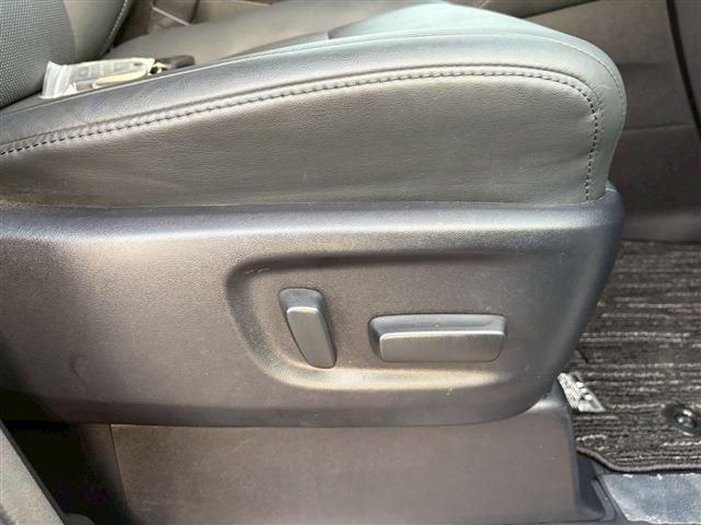 TOYOTA ALPHARD 2019 Image 31