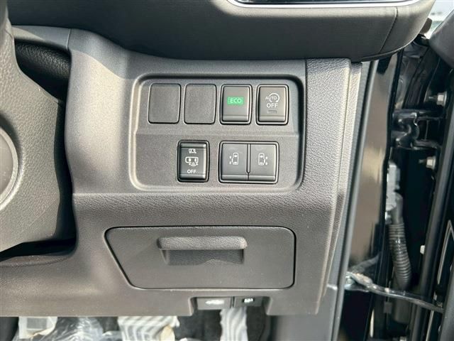 NISSAN SERENA  S-HYBRID 2017 Image 31