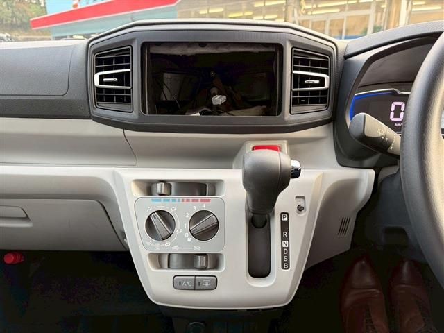 DAIHATSU MIRA E:S 2020 Image 31