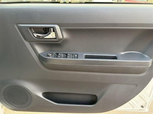 DAIHATSU MIRA E:S 2020 Image 31