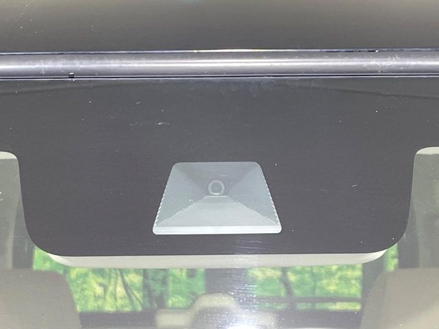 HONDA N BOX 2018 Image 31