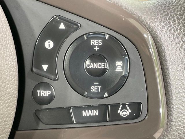 HONDA N BOX 2018 Image 31