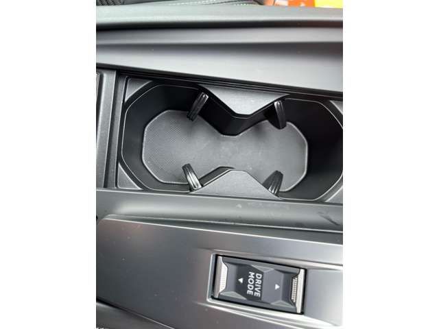 PEUGEOT 408 2025 Image 31