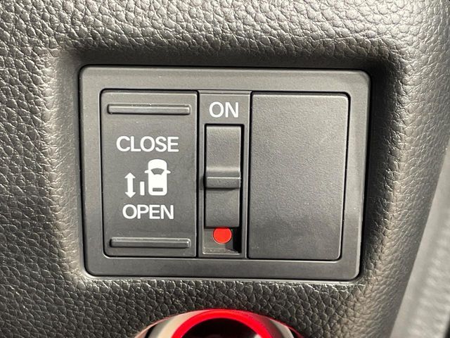 HONDA N BOX CUSTOM 2019 Image 31