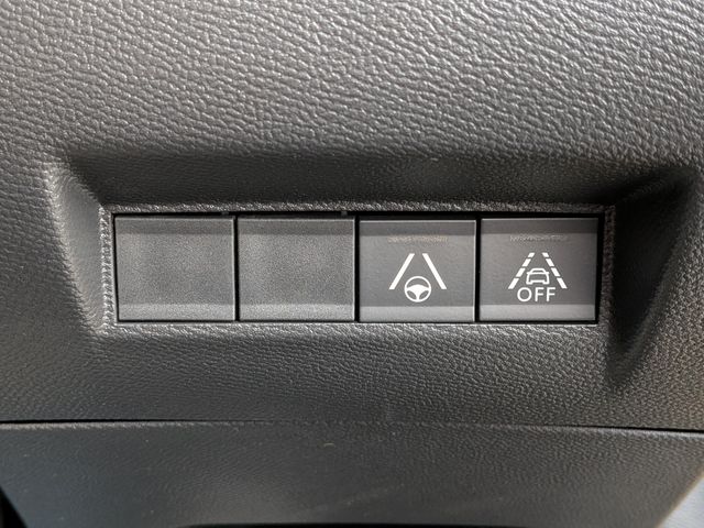 PEUGEOT E-208 2025 Image 31