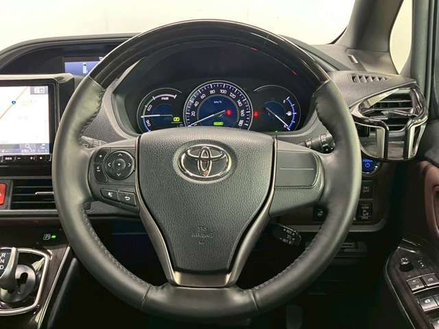 TOYOTA ESQUIRE HYBRID 2017 Image 31