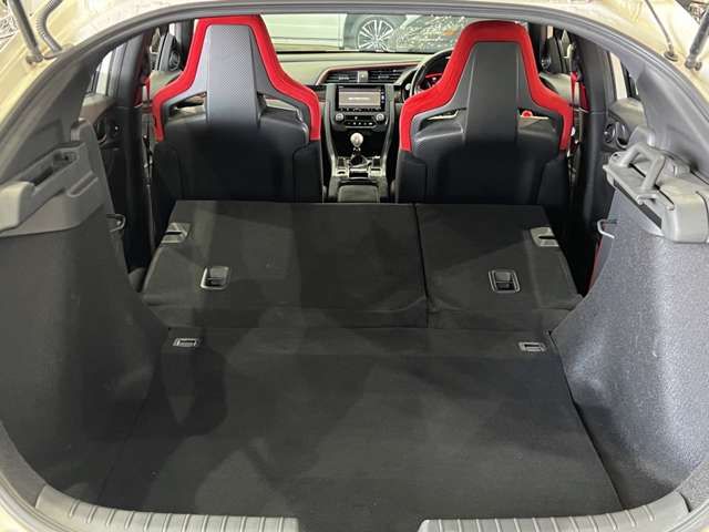 HONDA CIVIC HATCHBACK 2019 Image 31