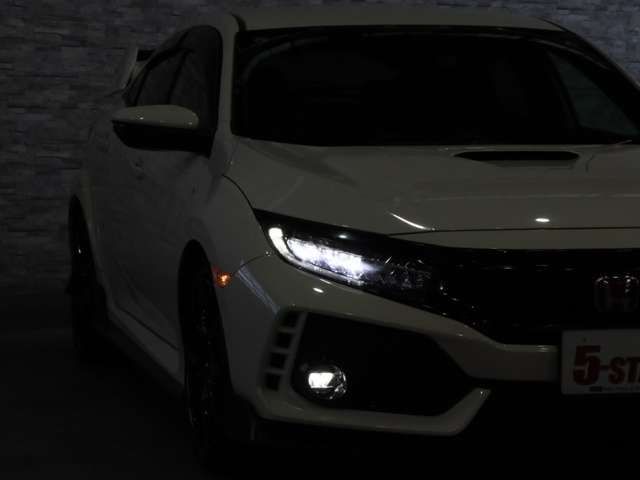 HONDA CIVIC HATCHBACK 2019 Image 31