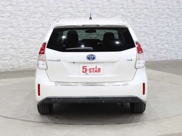 TOYOTA PRIUS ALPHA 2015 Image 31